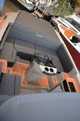 Corsiva 800 Tender - 40 HK Yamaha/Udstyr