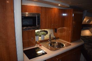 Cruiser Yachts 300 Express - Twin Volvo Penta D3/Udstyr - DIESEL
