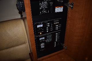 Cruiser Yachts 300 Express - Twin Volvo Penta D3/Udstyr - DIESEL