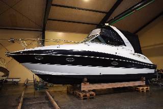 Cruiser Yachts 300 Express - Twin Volvo Penta D3/Udstyr - DIESEL