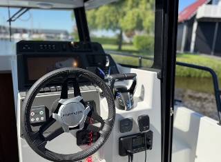 Finnmaster Pilot 8 - 2 X F200 Yamaha/Udstyr