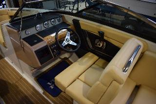 Four Winns 222 SL - Volvo Penta 5.7L 320 HK/Udstyr