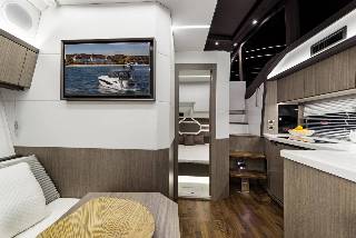 Galeon 425 HTS