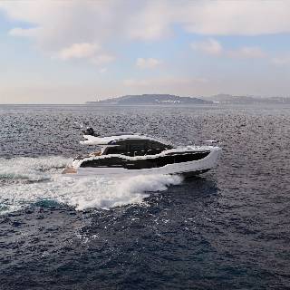 Galeon 570 SKY