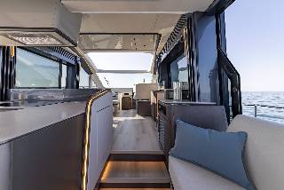Galeon 570 SKY
