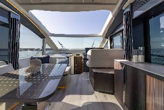 Galeon 570 SKY