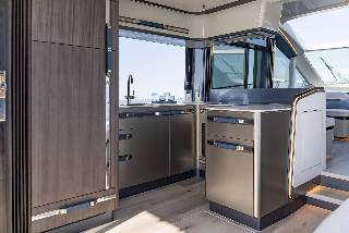 Galeon 570 SKY