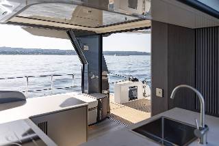 Galeon 570 SKY
