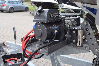 Glastron 225 GT
