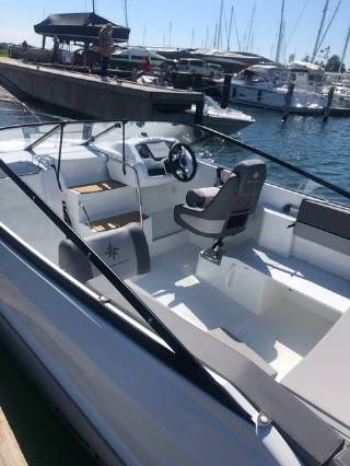 Jeanneau 6.5 DC - 175 HK Yamaha/Udstyr