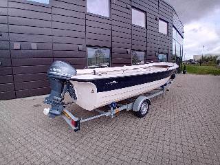Nydam 550 m/ Yamaha F40