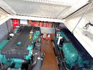 Prestige 42S - Twin Volvo Penta IPS500/Udstyr