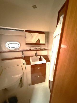 Prestige 42S - Twin Volvo Penta IPS500/Udstyr