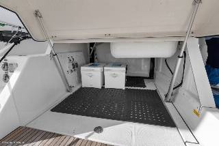 Prestige 42S - Twin Volvo Penta IPS500/Udstyr