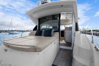Prestige 42S - Twin Volvo Penta IPS500/Udstyr