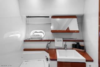 Prestige 42S - Twin Volvo Penta IPS500/Udstyr
