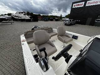 Quicksilver 455 Cabin