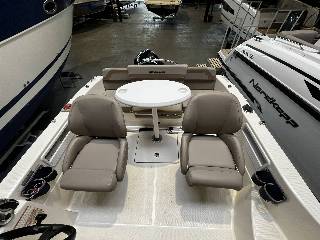 Quicksilver 455 Cabin