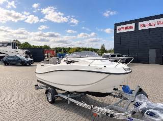 Quicksilver 455 Cabin