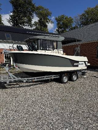 Quicksilver 605 Pilothus - 150 HK Mercury/Loaded udstyr