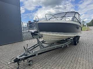 Quicksilver 675 Activ Cruiser m/Mercury F225 og udstyr