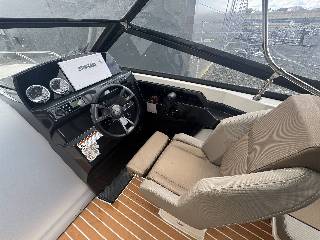 Quicksilver 675 Activ Cruiser m/Mercury F225 og udstyr
