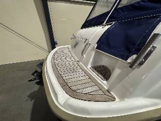 Uttern D68 Exclusive - Mercruiser 4.3