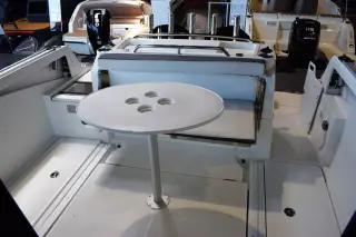 Beneteau Barracuda 8 - Mercury 400 HK/Udstyr
