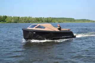 Corsiva 650 Tender - 25 HK Yamaha/Udstyr