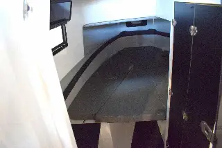 Ryds 735VI - 200 HK Yamaha/Udstyr