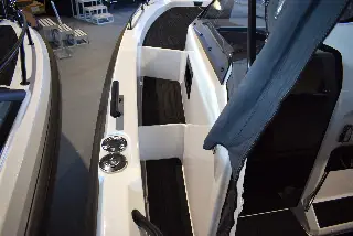 Ryds 735VI - 200 HK Yamaha/Udstyr