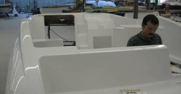 Fabriksbesøg ved Ebbtide Boats