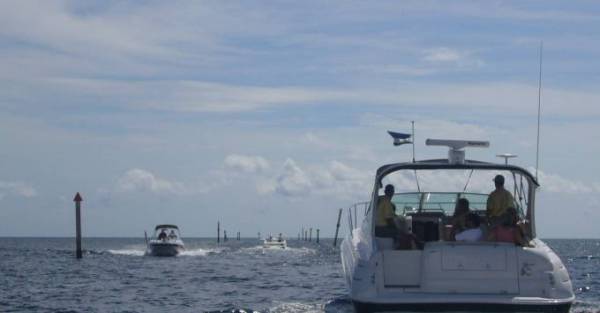Larson Product Training - Key Largo 2007