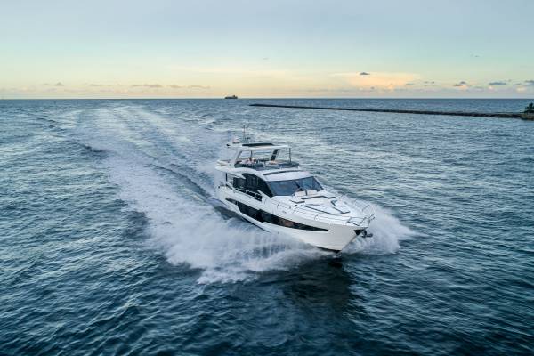 Galeon 680 FLY