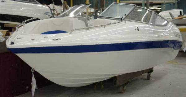 Fabriksbesøg ved Ebbtide Boats