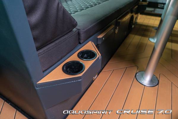 Aqua Spirit 7.0 Cruise - 200 HK Yamaha/Udstyr