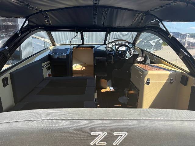 Askeladden Z7 - Cummins 200 HK Diesel/Udstyr