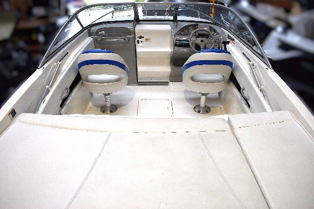 Bayliner Capri 212 - Mercruiser 4,3 MPI/Udstyr