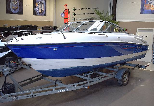 Bayliner Capri 212 - Mercruiser 4,3 MPI/Udstyr