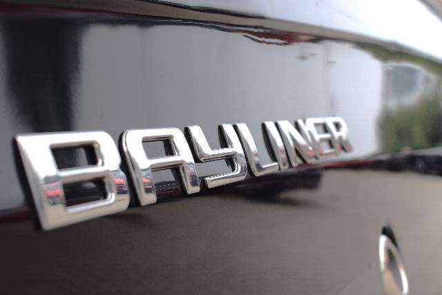 Bayliner VR5 Cuddy - Mercury F150 HK/Udstyr