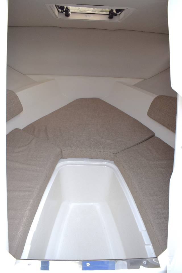 Bayliner VR5 Cuddy - Mercury F150 HK/Udstyr