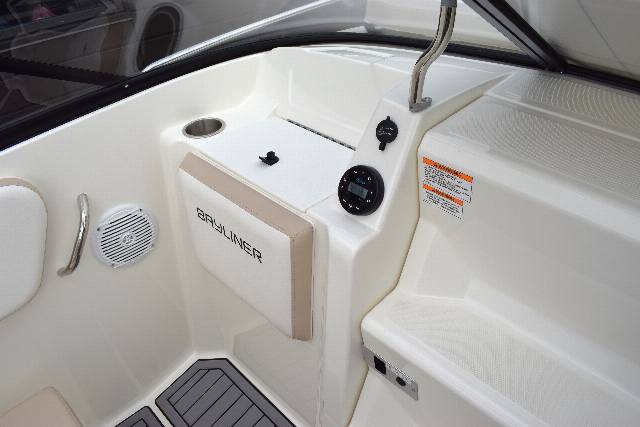 Bayliner VR5 Cuddy - Mercury F150 HK/Udstyr