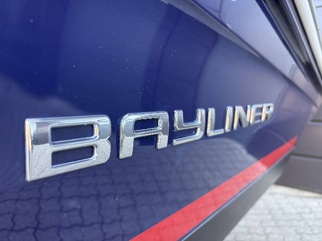 Bayliner VR5 - Mercruiser 4.5L 200 HK