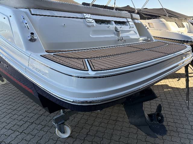 Bayliner VR5 - Mercruiser 4.5L 200 HK