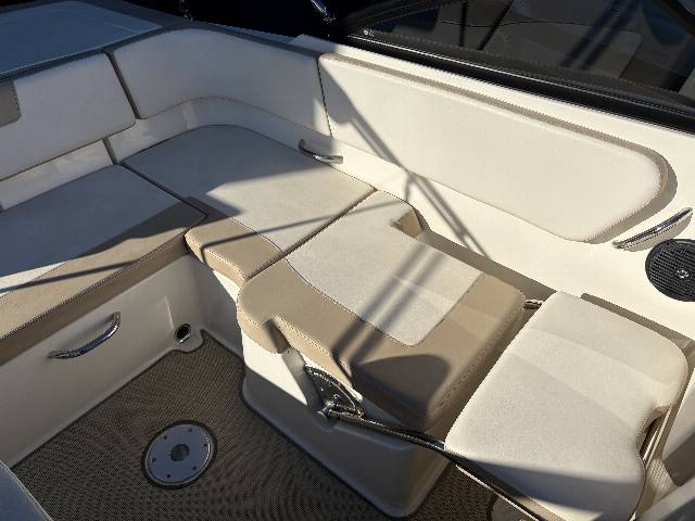 Bayliner VR5 - Mercruiser 4.5L 200 HK