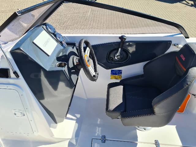 Bella 500 BR - 80 HK Mercury/Udstyr