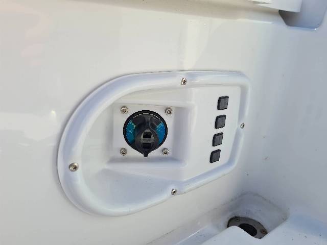 Bella 500 BR - 80 HK Mercury/Udstyr