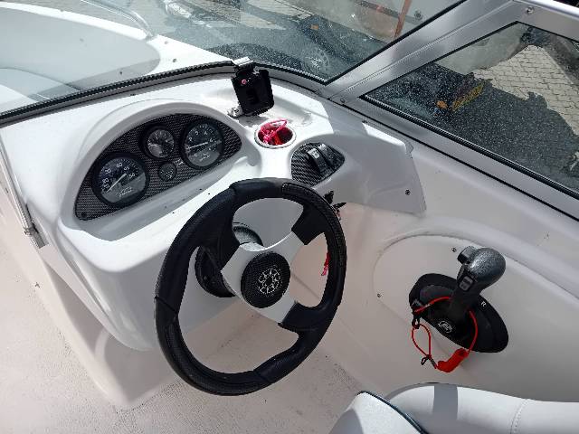 Bella 512 Excel Bowrider m/100hk Mercury 4-takt efi