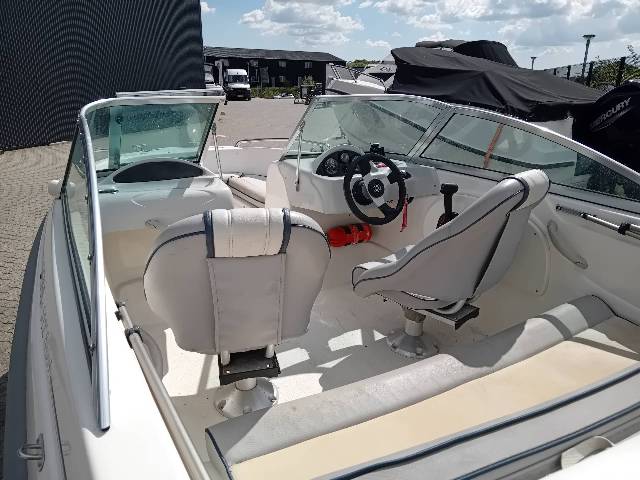 Bella 512 Excel Bowrider m/100hk Mercury 4-takt efi