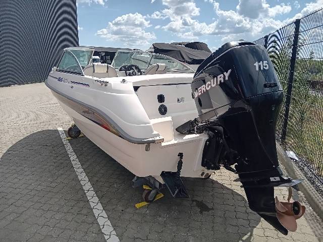 Bella 512 Excel Bowrider m/115 hk Mercury 4-takt efi